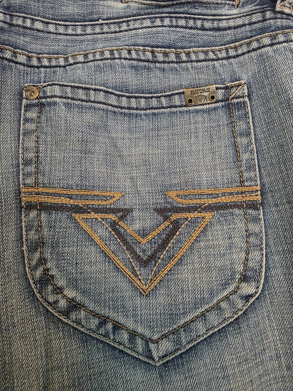 Buffalo David Bitton Women's Light Blue Denim Jeans.  Boot Cut, Roomy Fit.